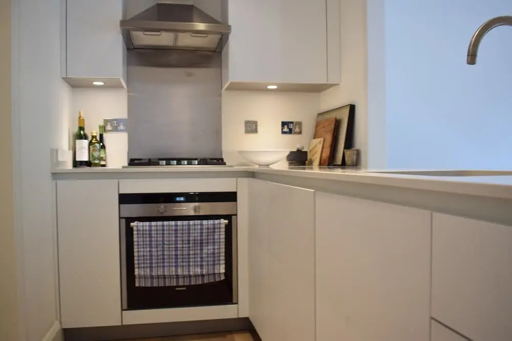 1 Bedroom Notting Hill Apartment