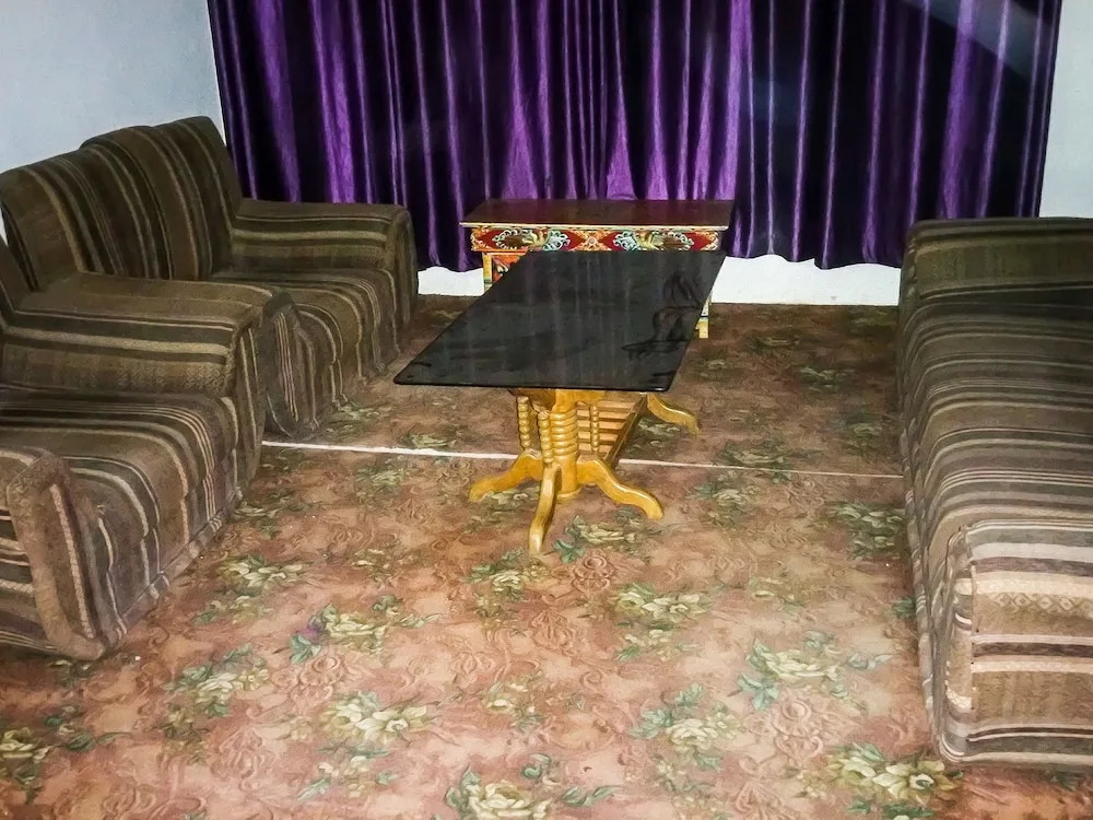 Hotel Jazeera Hangout