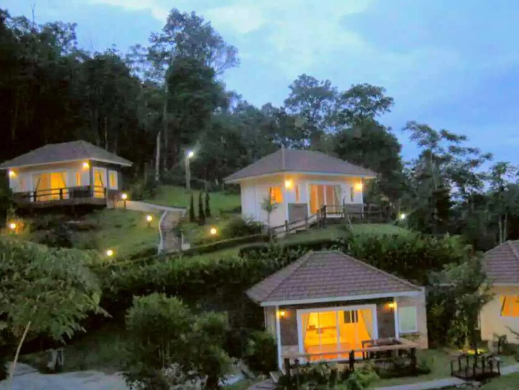 The Road View Resort