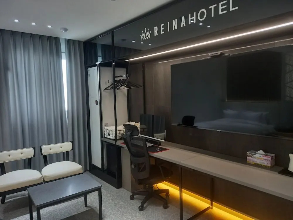 Busan Park Hotel