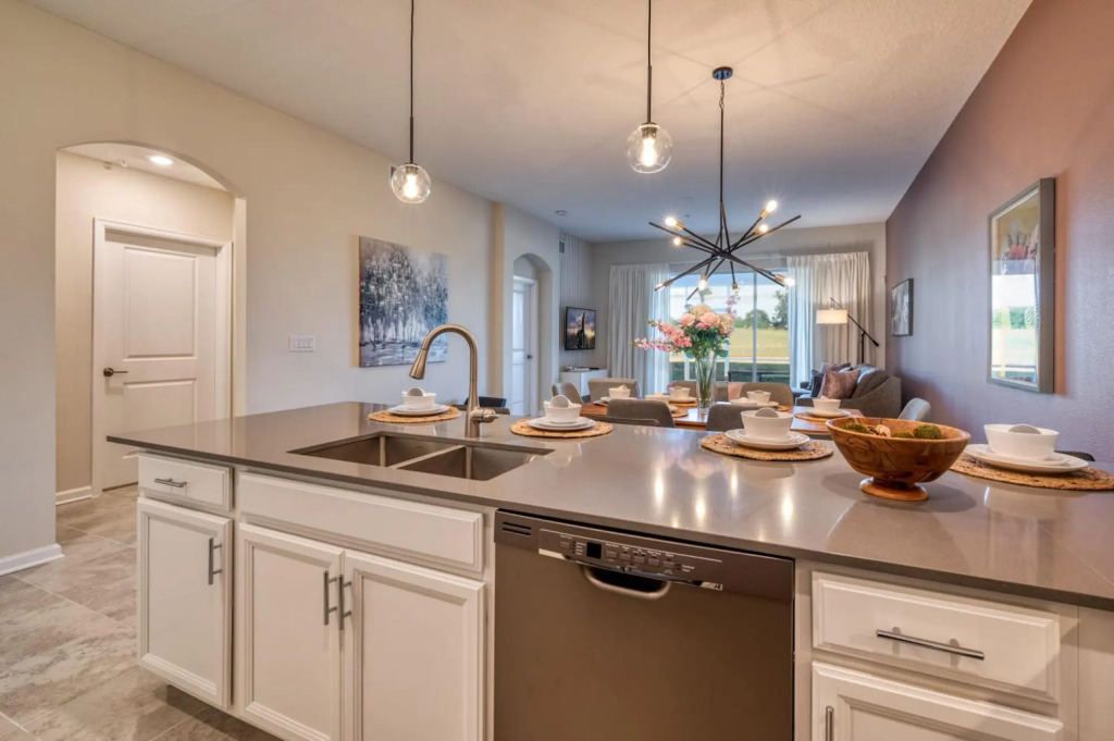 Comfortable and charming home near Disney
