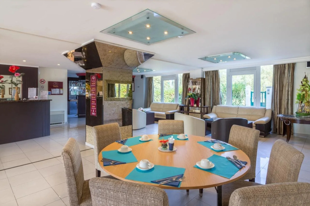 Adonis Grand Geneve Residence Excellior