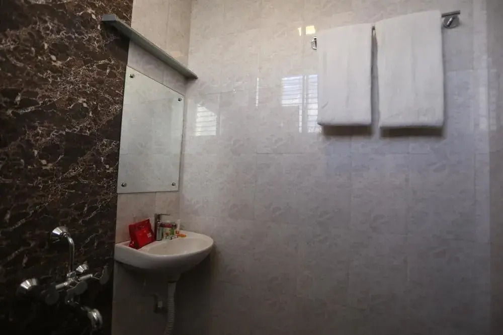 OYO 10222 Hotel Anbu Park