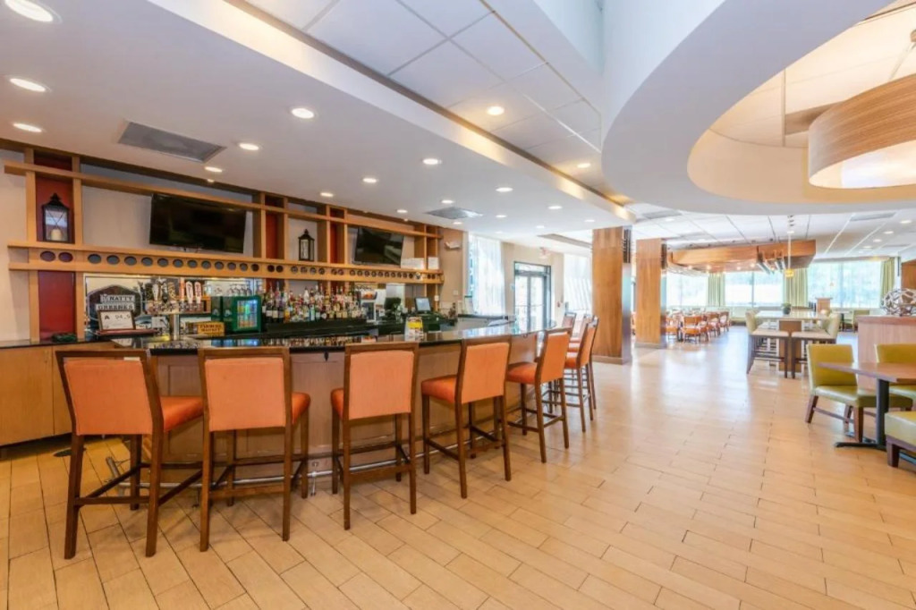 Doubletree By Hilton Greensboro Airport