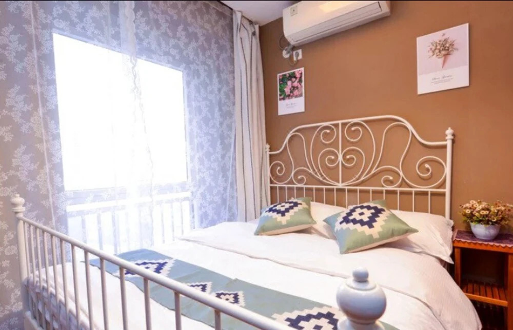 Dalian Yijia Apartment Peace Square