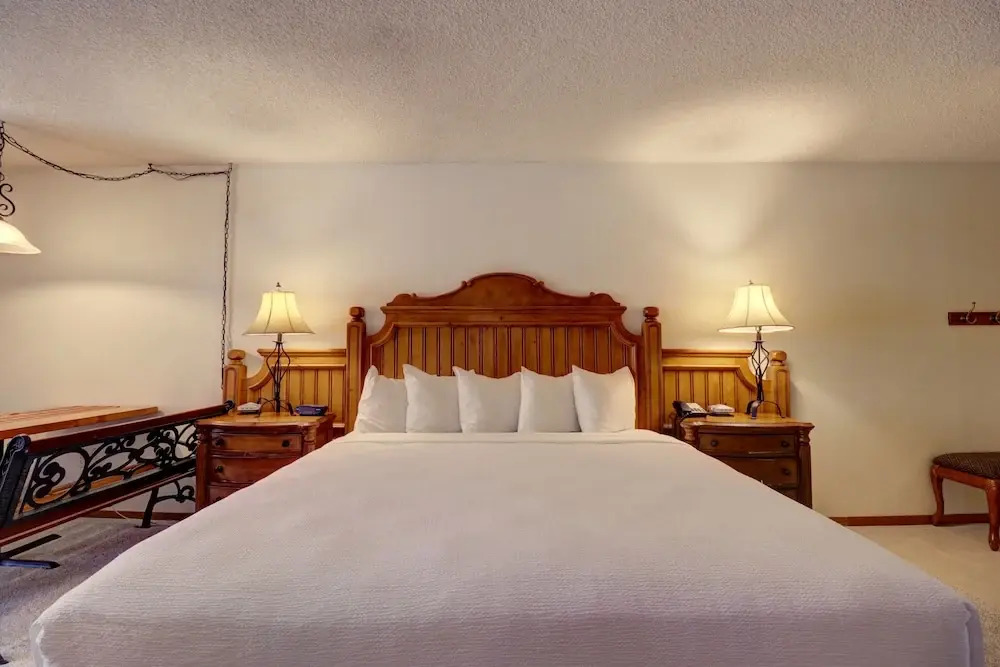 Vs741 Village Sqaure 3 Bedroom Condo by RedAwning
