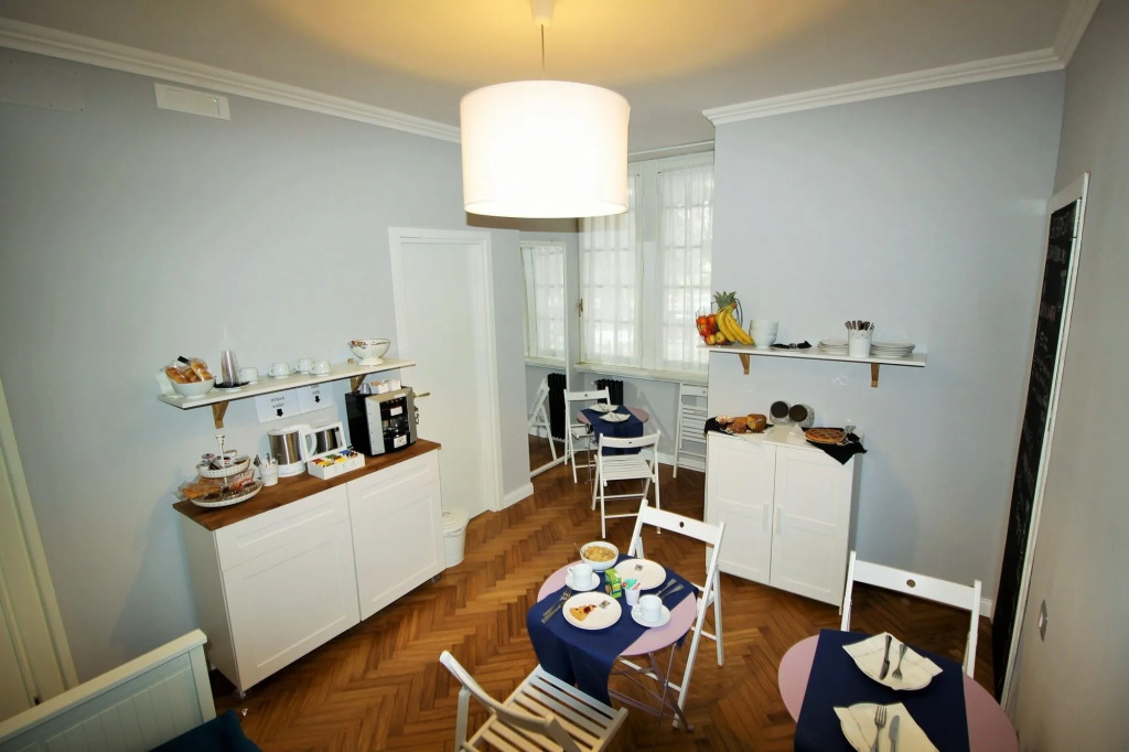 Athena Guest House