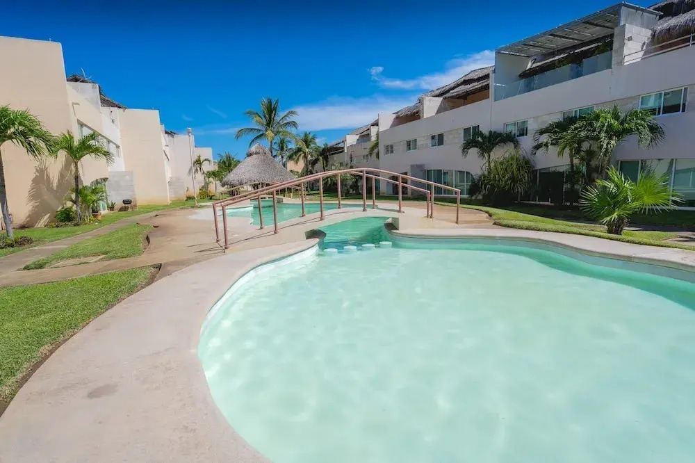 JUUB Luxury 3 Bedroom House at Playa diamante