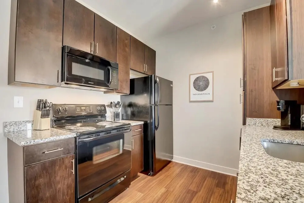 FRONTDESK 531 Virginia Ave Apts Downtown Indianapolis