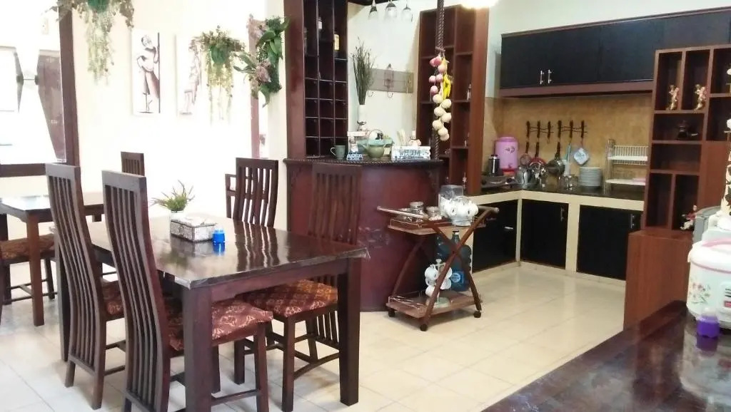 Roemah Canting Homestay