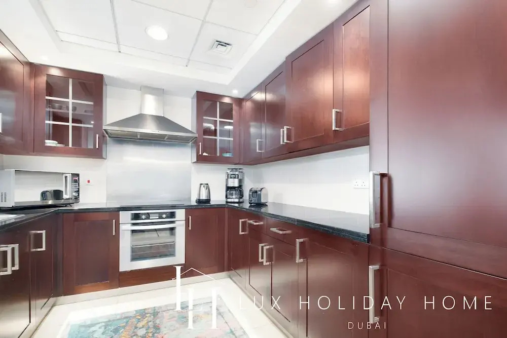 LUX The Downtown Blvd Suite