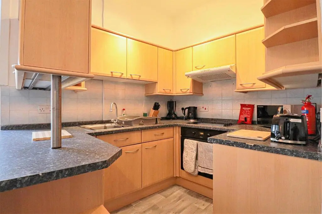 Largs Coastal Apartment