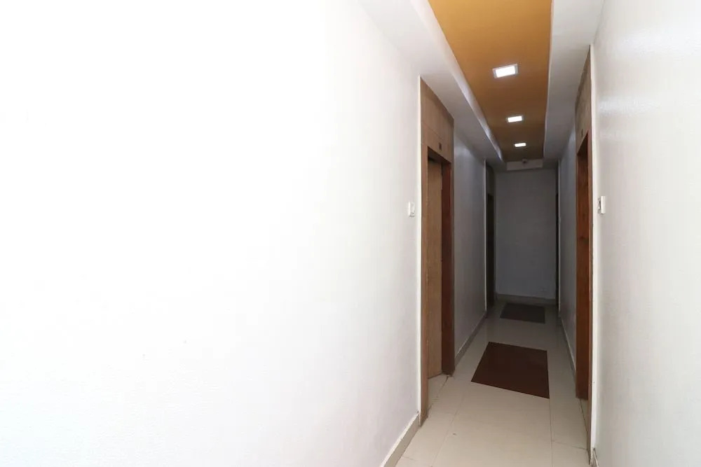 OYO 12769 Hotel Artland