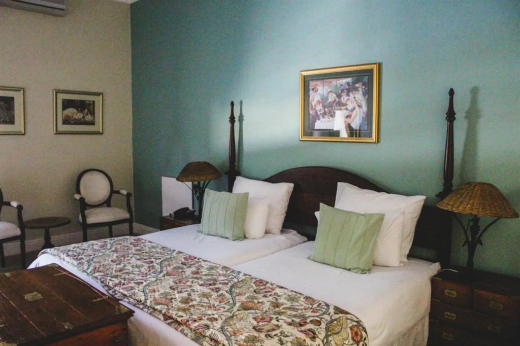 Pontac Manor Hotel & Restaurant