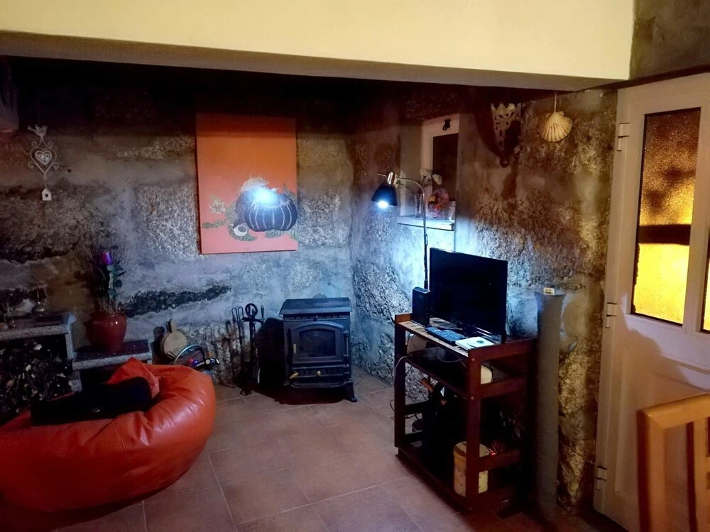 House With 3 Bedrooms in Ansiães, With Wonderful Mountain View, Furnis