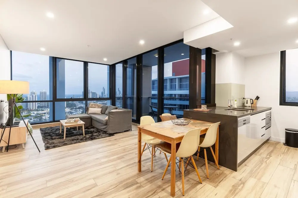 Southport Apartment