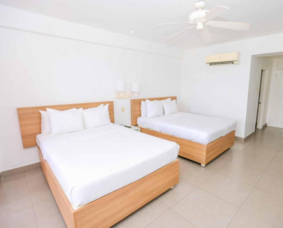 Grand Decameron Montego Beach, A Trademark All-Inclusive Resort