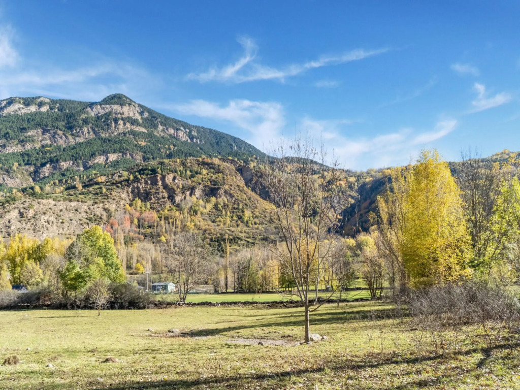 Nice apartment in Benasque with fireplace near Cerler (ski slope)