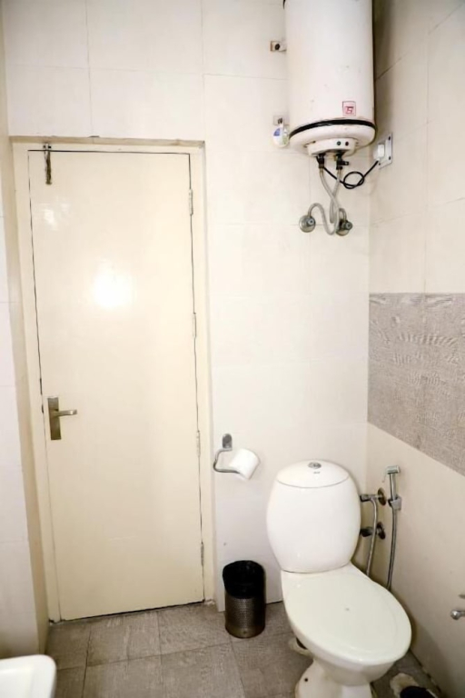 Fortune Home Service Apartment 3Bhk,E-28 1B Saket