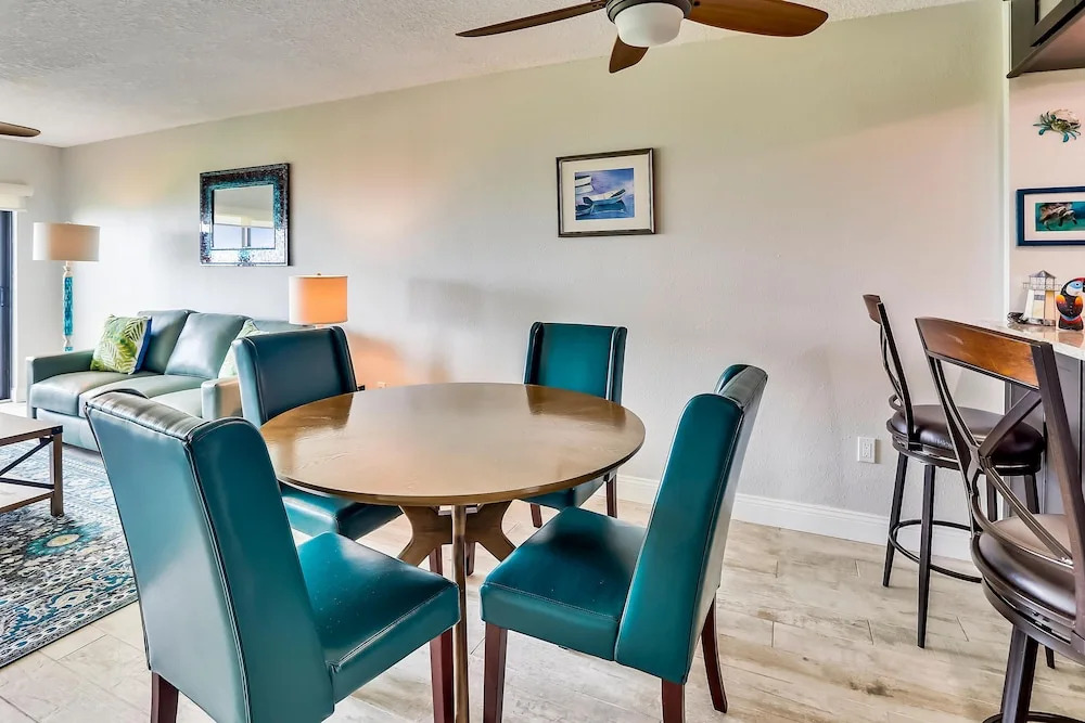 Land's End 202 Building 6 Full Remodel With Stunning Views!
