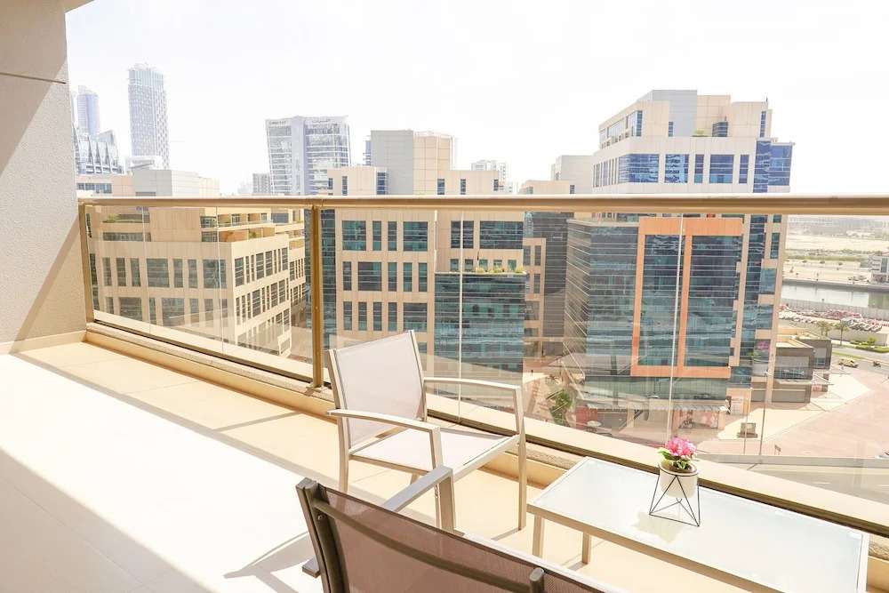 SuperHost - Lovely Condo With Balcony In the Heart of Downtown