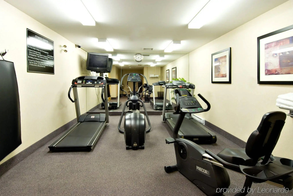 Holiday Inn Express and Suites Surrey by IHG