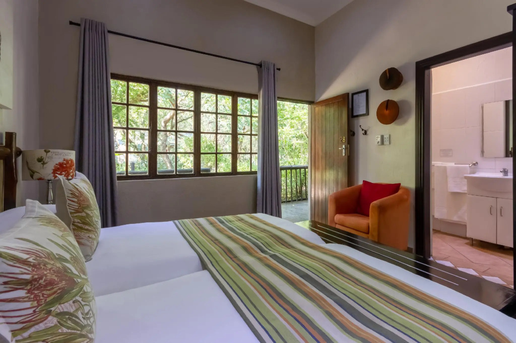 Emdoneni Lodge with Zululand Cat Conservation Project