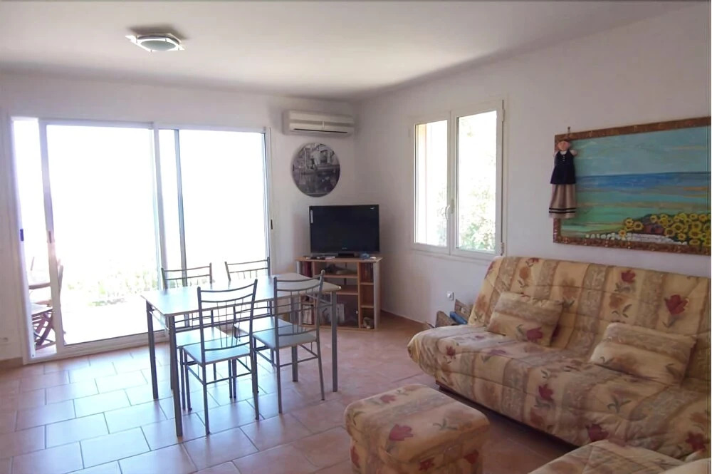 CARLOTTA- AT SEA Apartment 3