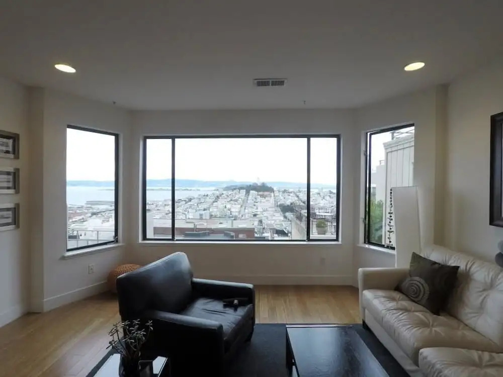 Russian Hill Vista Holiday