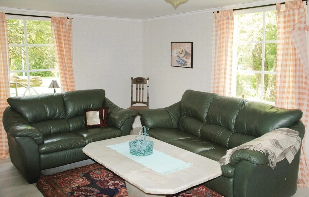 Stunning Home In Vena With Wifi