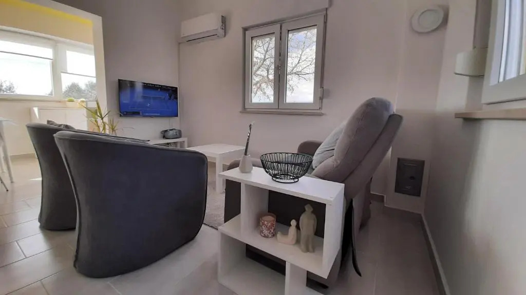 Holiday House Romi