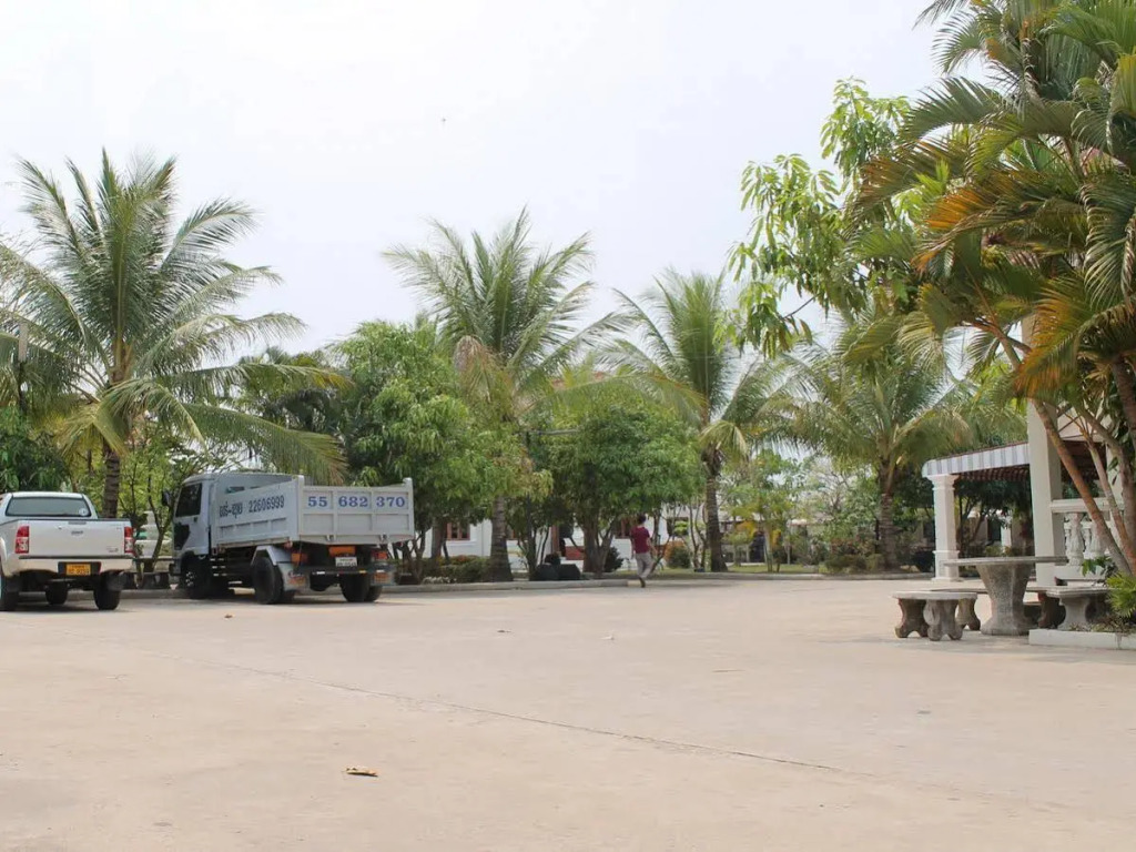 Sonsay Hotel