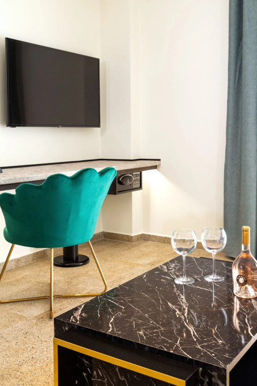 Athens Ivy Suites