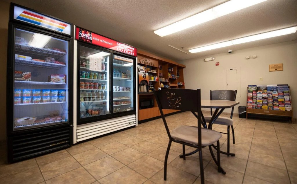 Sonesta Simply Suites Naperville Warrenville