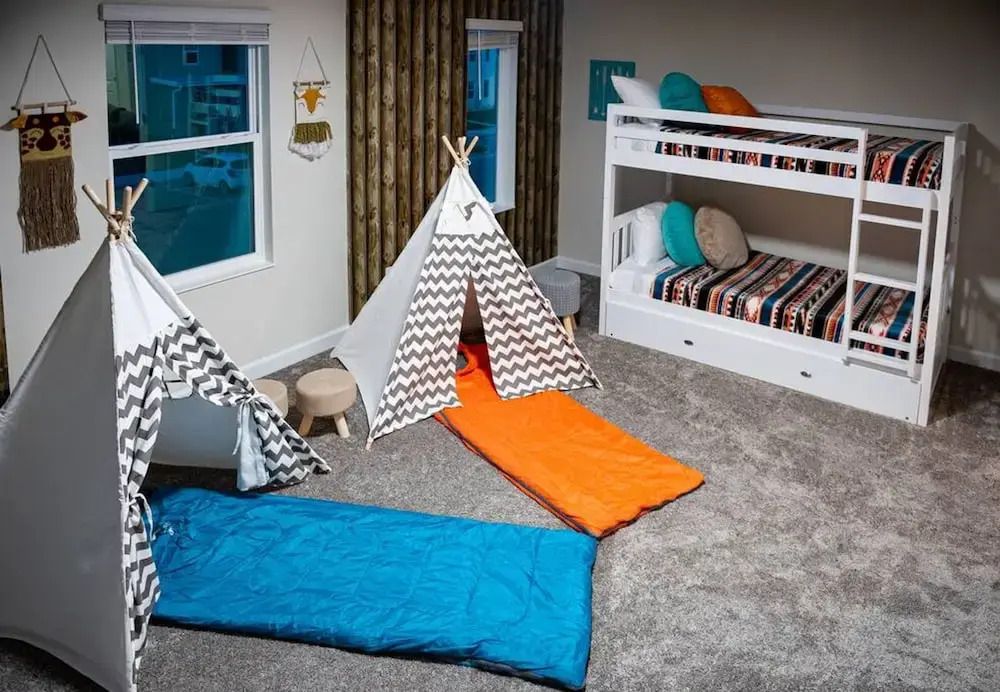Luxury AND FUN Near Disney Parks 9BR