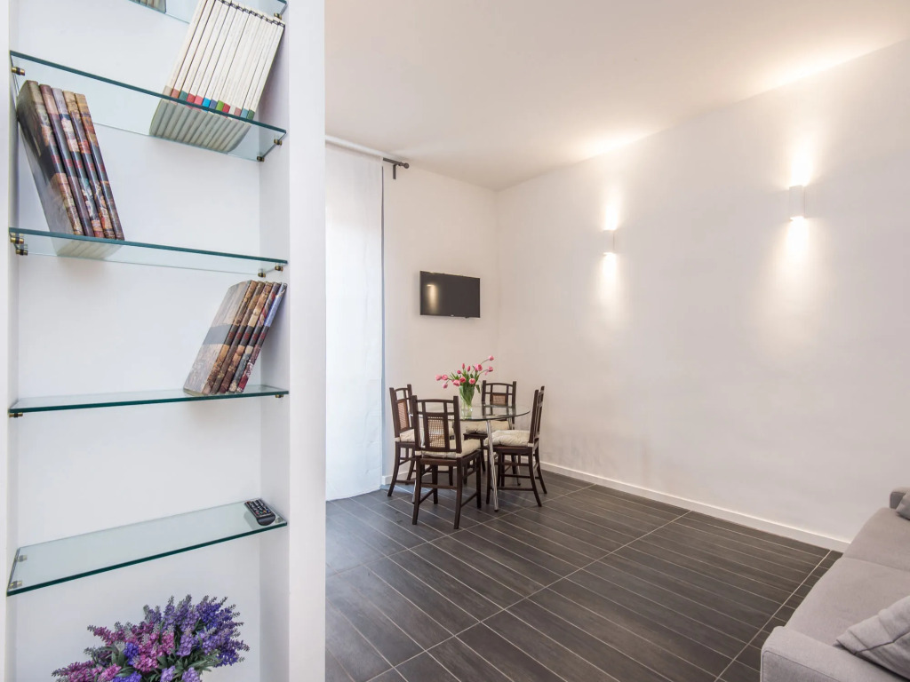 Residenza Ottaviano 105 by Hili