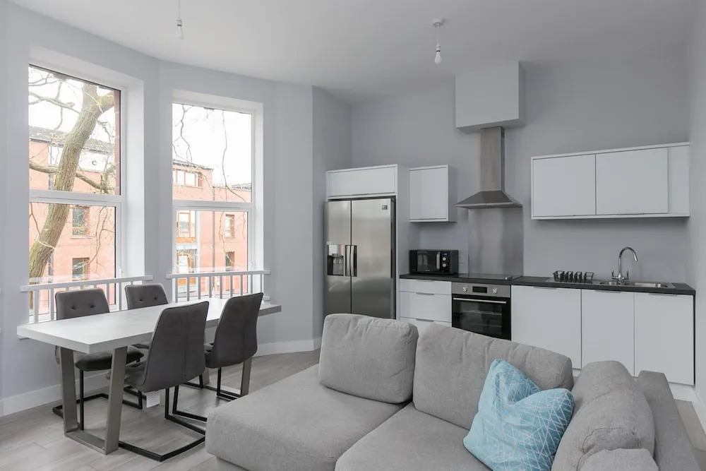 Holiday Rentals Ni-the Avenue Two