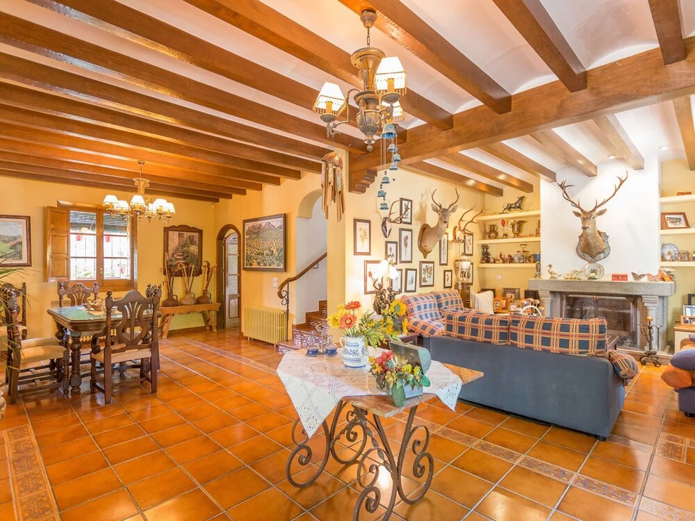 Villa in Priego with pool near Sierras Subbéticas