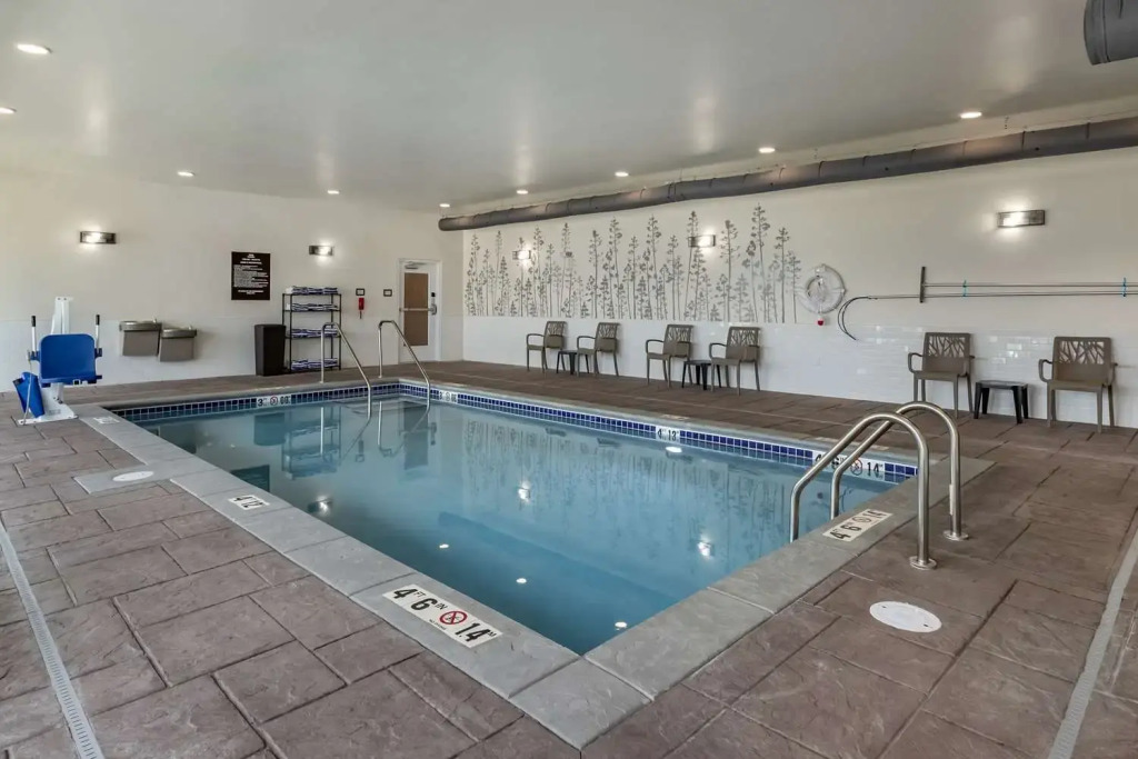 MainStay Suites Milwaukee/Franklin