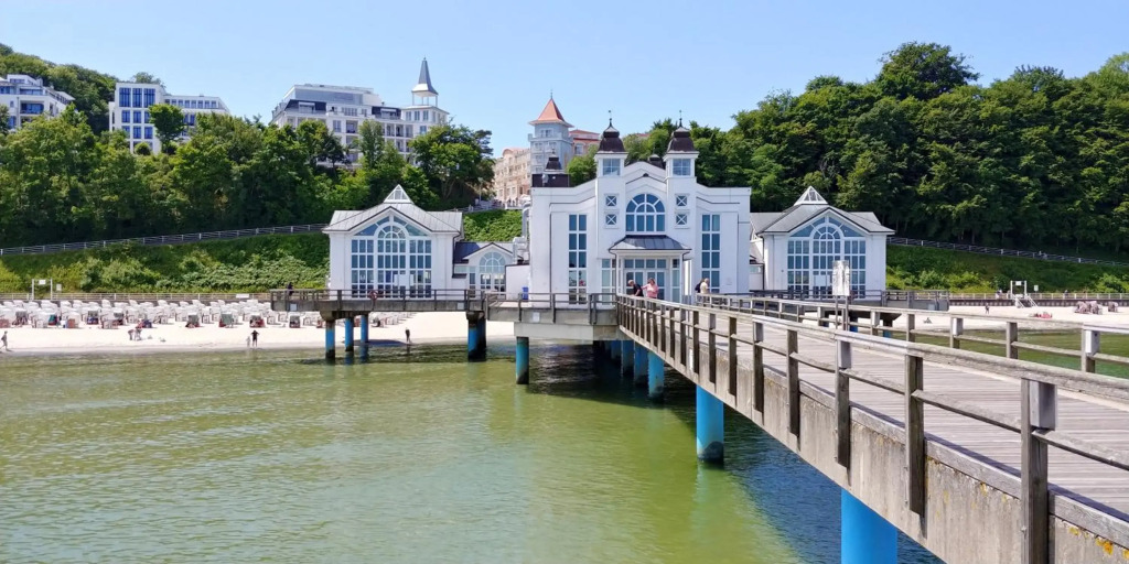 Zum-Luetten-Leuchtturm