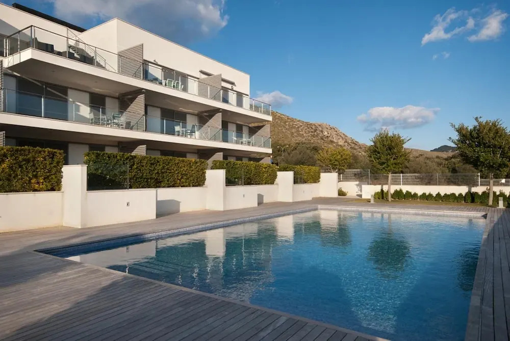 Apartment - 3 Bedrooms with Pool and WiFi - 107470