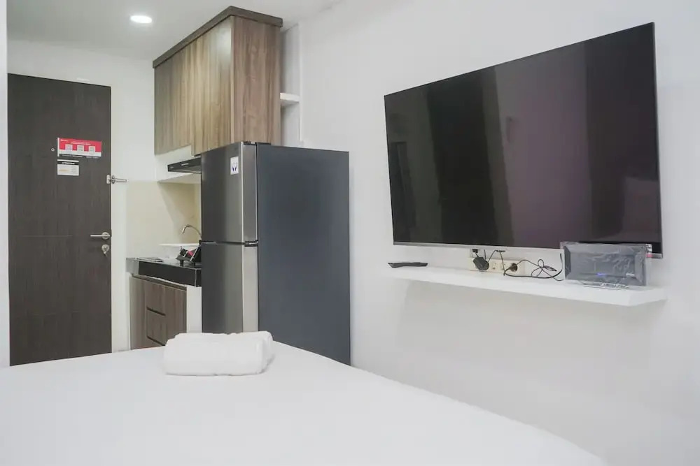 Modern Studio With Cozy Design Serpong Garden Apartment