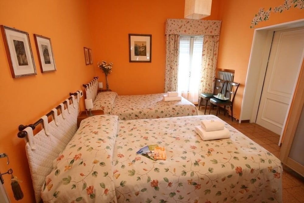 Corte Posta B&B - parcheggio e bagno in camera - sconti per Espositori Mangiari -ideale per Coppie, Soggiorni di lavoro, Viaggiatori interessati a arte e cultura