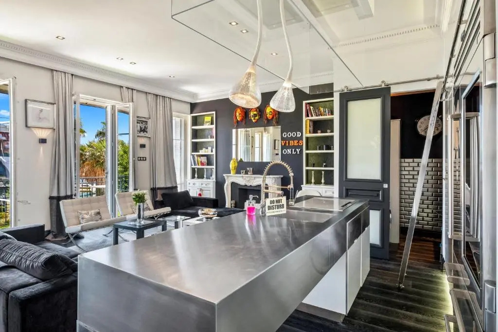 Croisette Luxury Waterfront