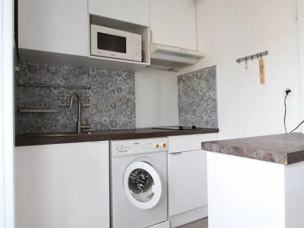 Appartement Balaruc-les-Bains, 1 pièce, 2 personnes - FR-1-553-110