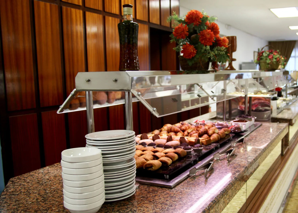 Hotel Tropical