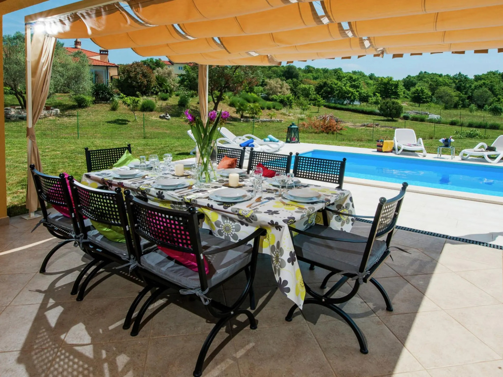 Elegant Villa with Private Pool