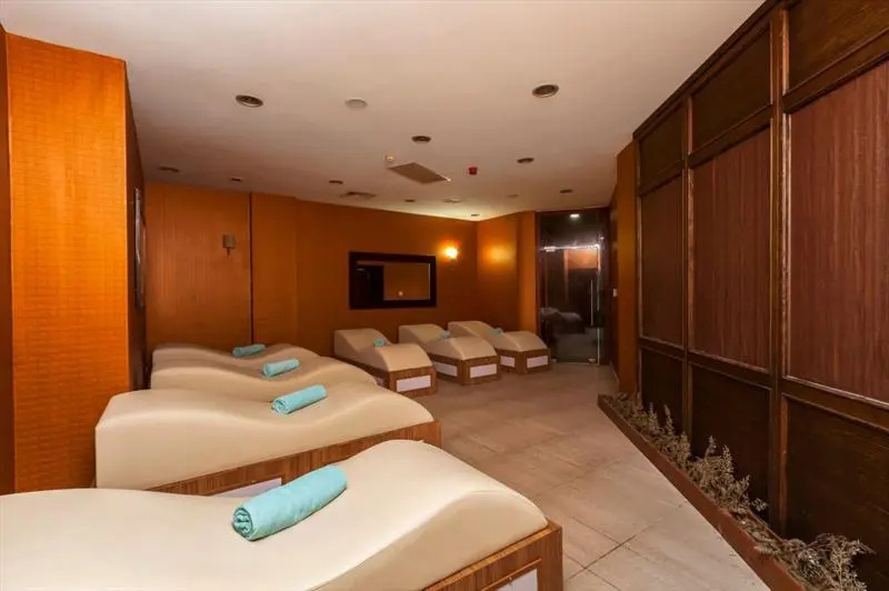 Perre La Mer Hotel Resort & Spa