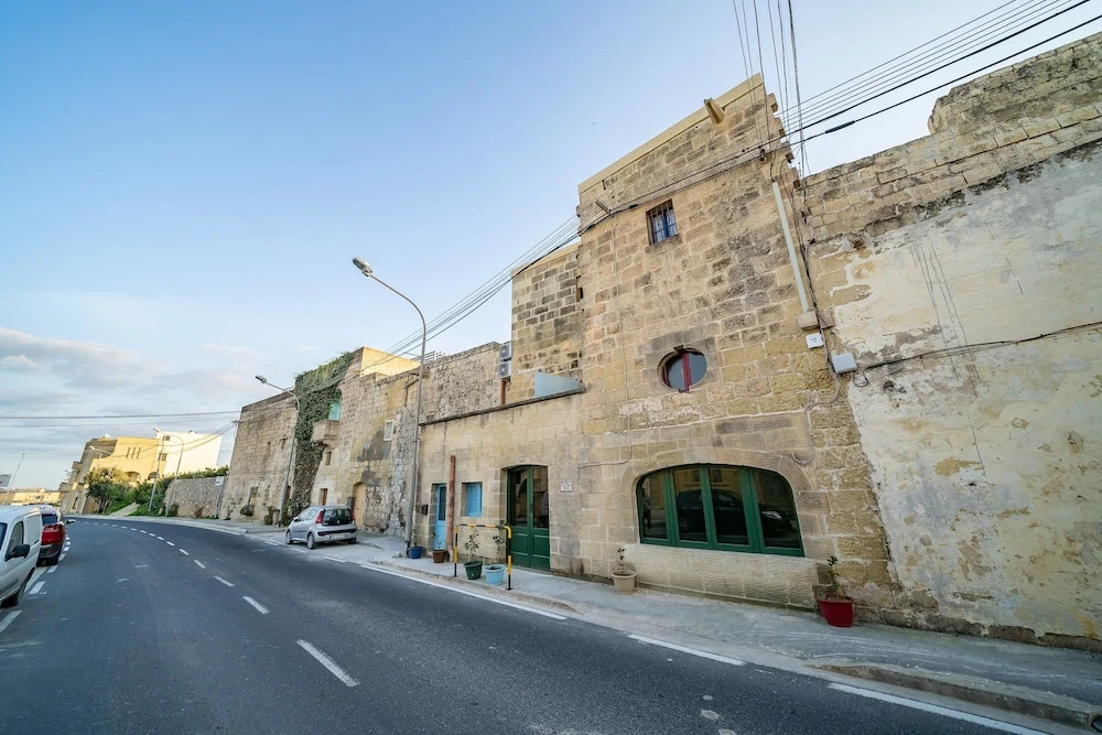 Ta' Pinu B&B