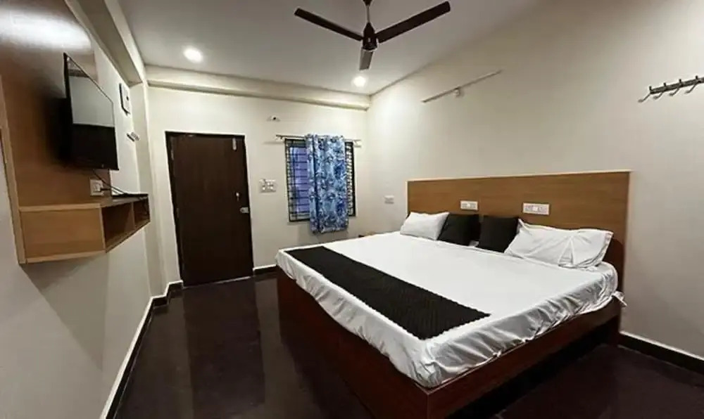 Fabhotel Svr Grand